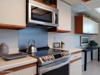 Photo #4: 6379856 Listing