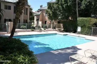 Photo #6: 6380047 Listing