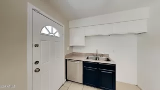 Photo #4: 6380229 Listing