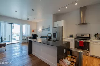 Photo #2: 6380243 Listing