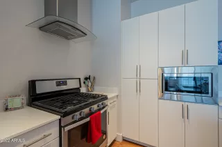 Photo #3: 6380243 Listing