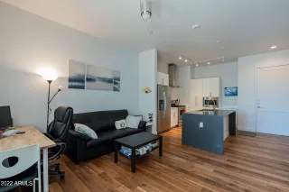 Photo #6: 6380243 Listing