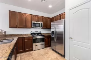 Photo #6: 6380259 Listing 