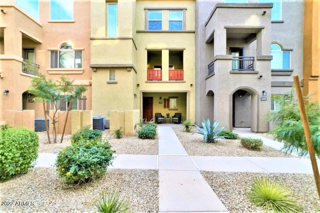 MLS: 6380541 Condo For Sale