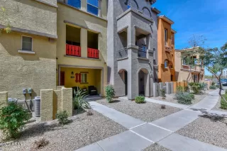 Photo #2: 6380541 Listing