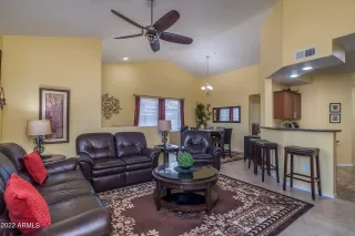 Photo #2: 6380712 Listing