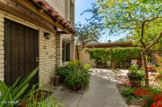 Photo #2: 6380718 Listing 