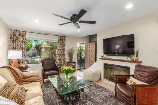 Photo #5: 6380718 Listing 