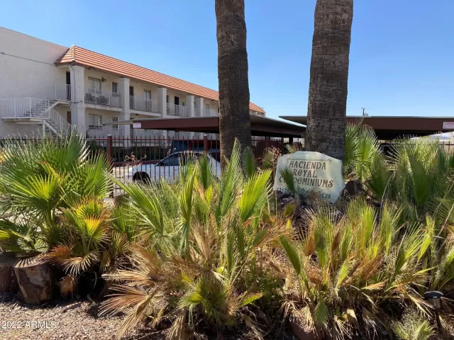 MLS: 6380811 Condo For Sale