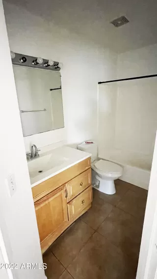 Photo #5: 6380811 Listing 