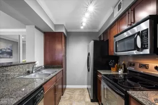 Photo #5: 6381076 Listing 