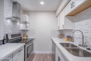 Photo #4: 6381193 Listing