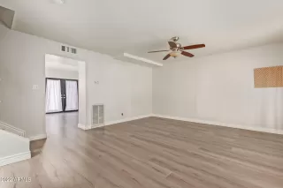 Photo #5: 6381307 Listing 