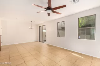 Photo #5: 6381330 Listing