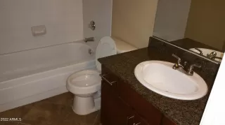 Photo #5: 6381387 Listing 