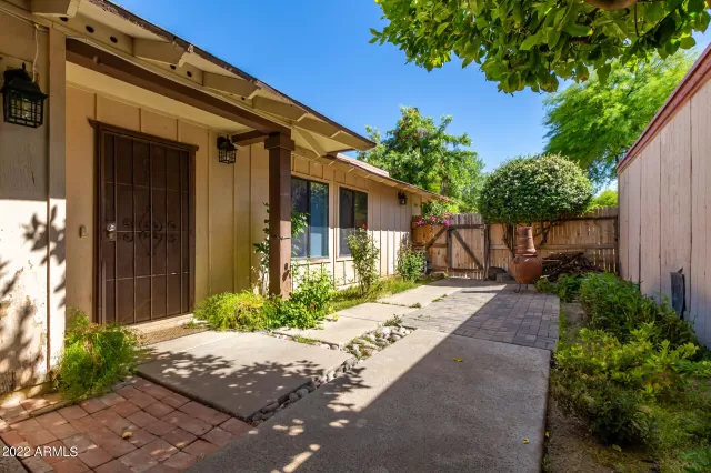 MLS: 6381443 Condo For Sale