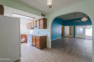 Photo #6: 6381620 Listing 