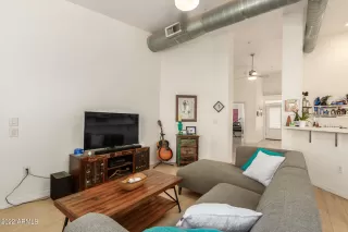 Photo #5: 6381648 Listing 