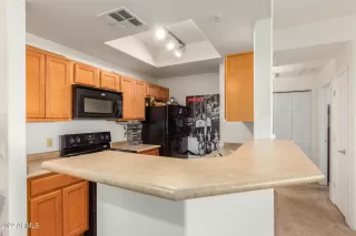 Photo #4: 6381807 Listing