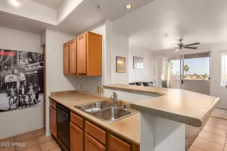 Photo #6: 6381807 Listing