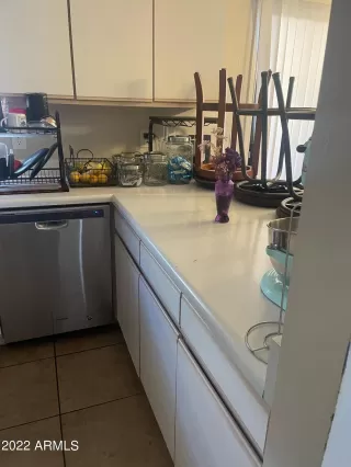 Photo #3: 6381901 Listing