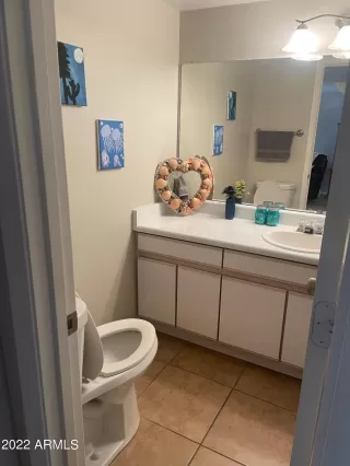 Photo #6: 6381901 Listing