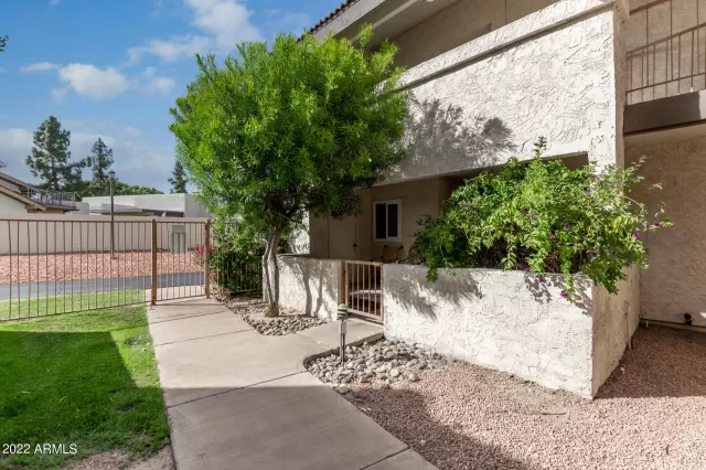 MLS: 6381907 Condo For Sale