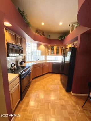 Photo #3: 6381925 Listing