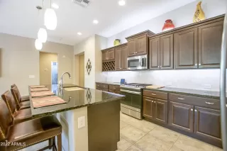 Photo #6: 6381969 Listing 