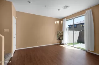 Photo #5: 6382155 Listing