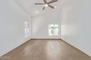 Photo #4: 6382202 Listing