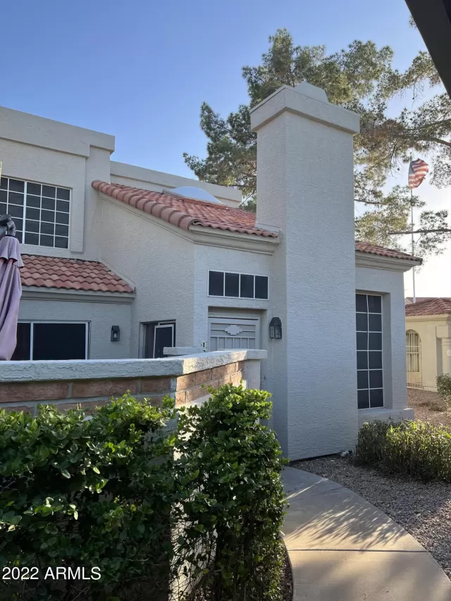 MLS: 6382243 Condo For Sale