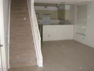 Photo #2: 6382243 Listing