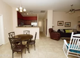 Photo #4: 6382403 Listing