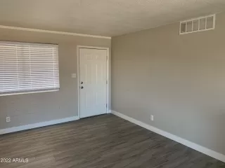 Photo #3: 6382432 Listing