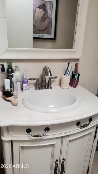 Photo #5: 6382518 Listing