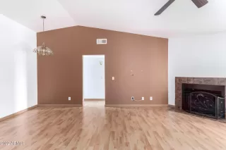 Photo #3: 6382564 Listing