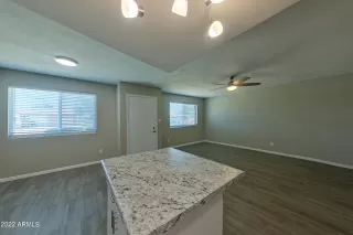 Photo #5: 6382670 Listing