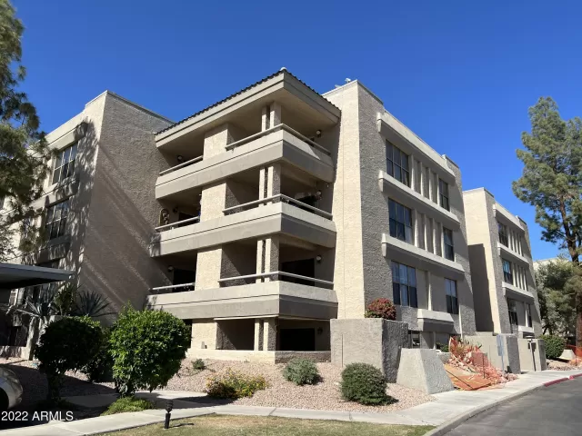 MLS: 6382757 Condo For Sale