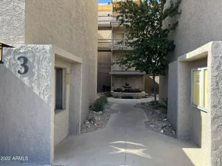 Photo #6: 6382757 Listing