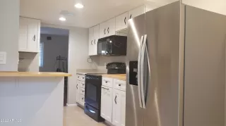 Photo #4: 6382870 Listing