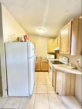 Photo #3: 6382962 Listing