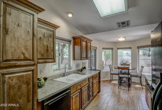 Photo #3: 6382984 Listing