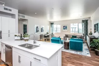 Photo #2: 6383183 Listing