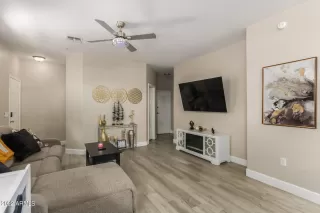 Photo #3: 6383213 Listing 