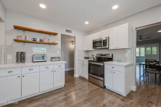 Photo #1: 6383218 Listing 