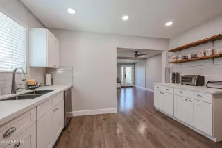 Photo #3: 6383218 Listing 