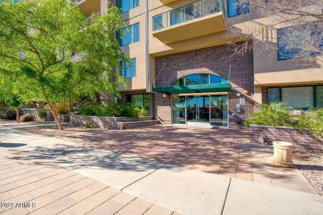 MLS: 6383338 Condo For Sale