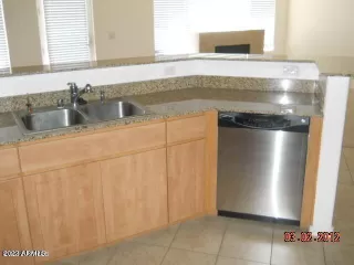 Photo #5: 6383338 Listing 