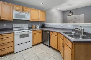 Photo #5: 6383394 Listing 